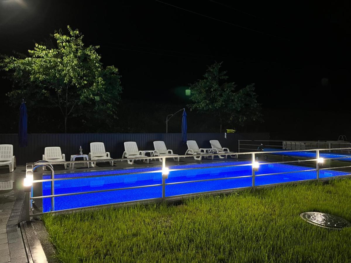 Фенікс Hotel Яремче Екстериор снимка