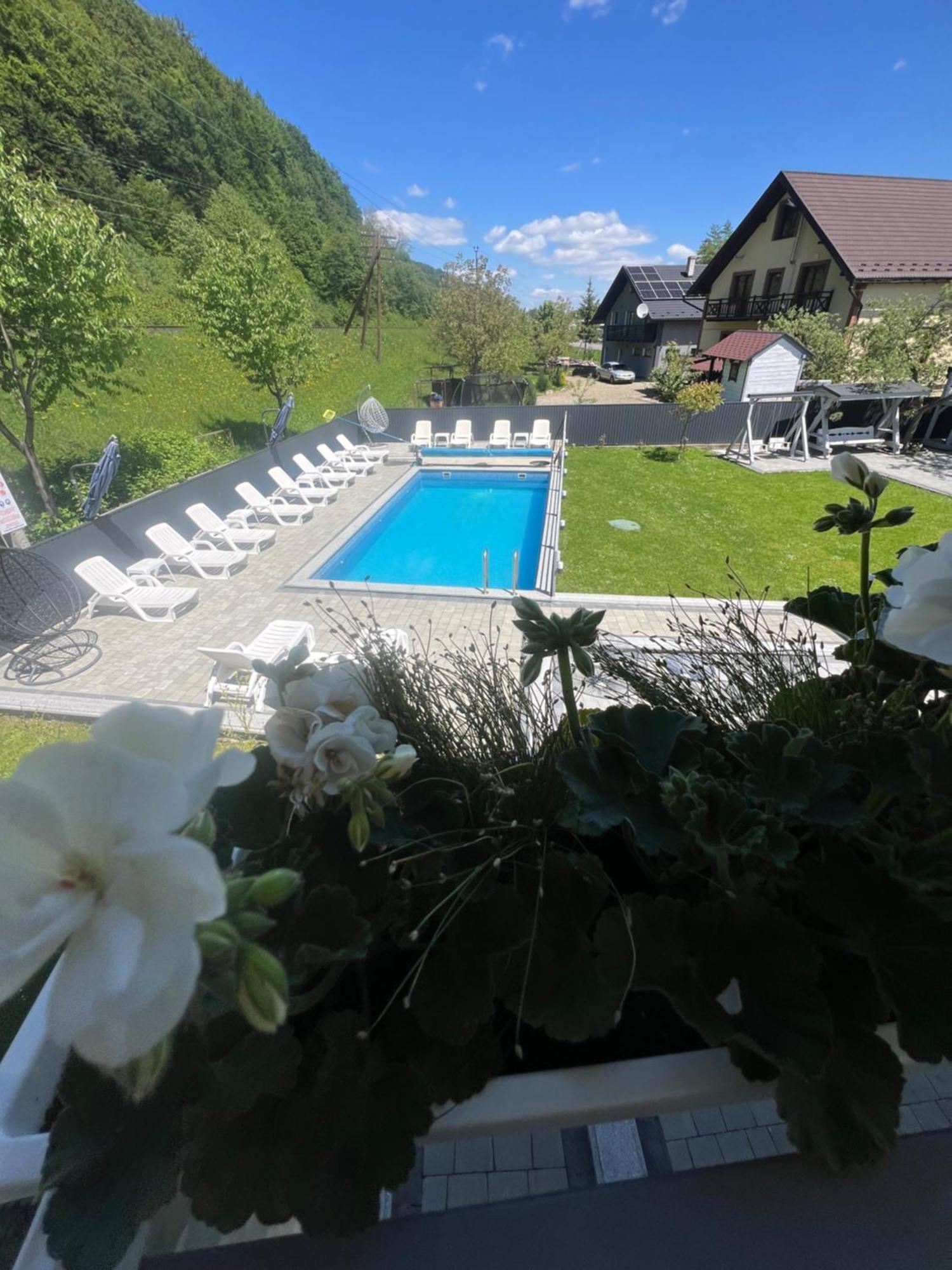 Фенікс Hotel Яремче Екстериор снимка