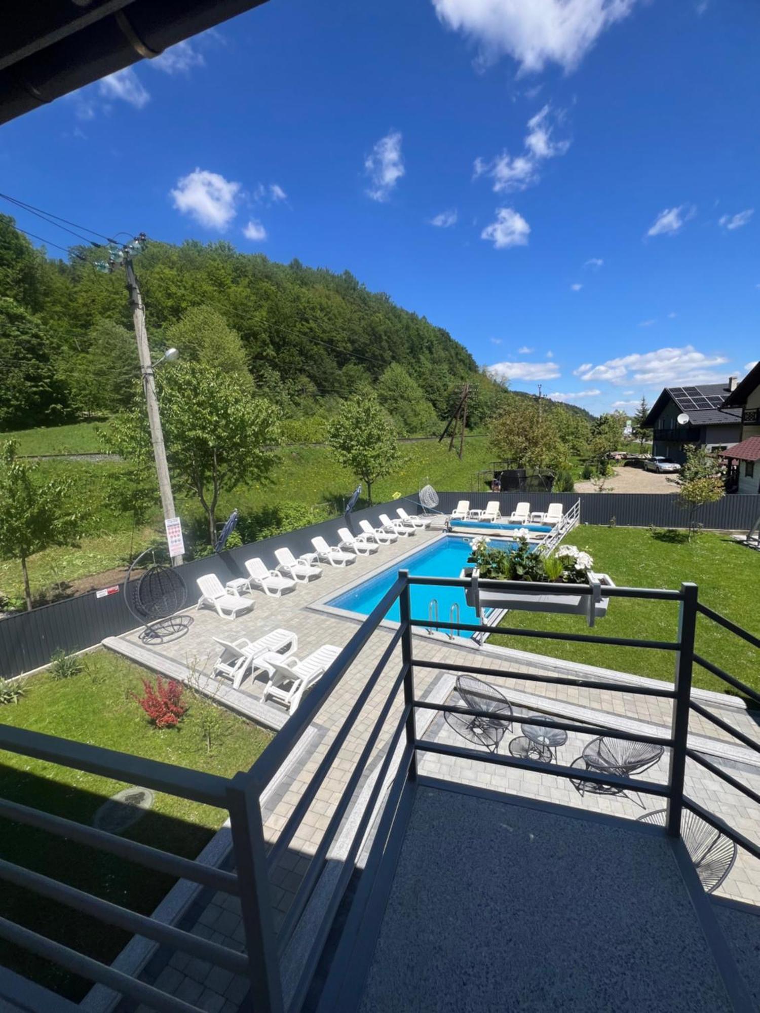 Фенікс Hotel Яремче Екстериор снимка